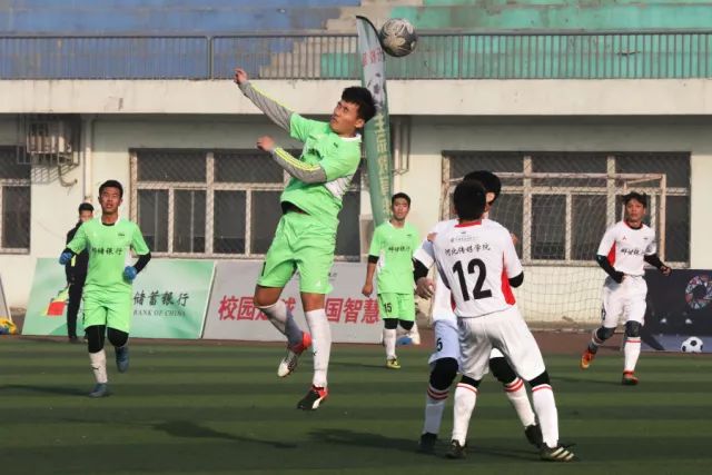 中国男篮不敌德国狂输49分 李凯尔10分周琦9分