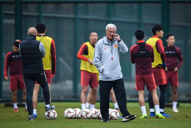 宁波男篮队史首次挺进CBA季后赛 续写篮球热土故事宁波男篮队史首次挺进CBA季后赛 续写篮球热土故事