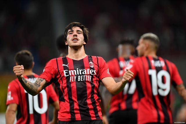 广厦队公告：赵岩昊肋骨骨折 预计将休战4-6周